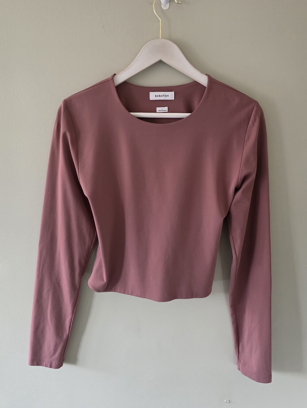 Babaton L Minimalist Contemporary Soft Romantic Dusty Rose Contour Crop Top